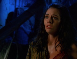 extant_XenaWarriorPrincess_6x02-TheHauntingOfAmphipolis_02794.jpg