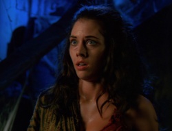 extant_XenaWarriorPrincess_6x02-TheHauntingOfAmphipolis_02796.jpg