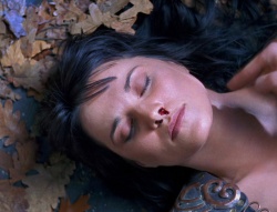 extant_XenaWarriorPrincess_6x02-TheHauntingOfAmphipolis_02999.jpg