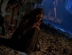 extant_XenaWarriorPrincess_6x02-TheHauntingOfAmphipolis_03025.jpg