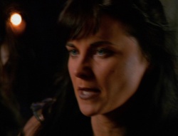 extant_XenaWarriorPrincess_6x02-TheHauntingOfAmphipolis_03059.jpg