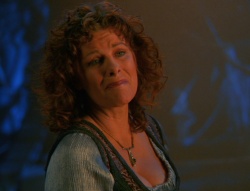 extant_XenaWarriorPrincess_6x02-TheHauntingOfAmphipolis_03558.jpg