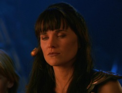 extant_XenaWarriorPrincess_6x02-TheHauntingOfAmphipolis_03579.jpg