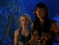 extant_XenaWarriorPrincess_6x02-TheHauntingOfAmphipolis_03603.jpg