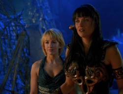 extant_XenaWarriorPrincess_6x02-TheHauntingOfAmphipolis_03604.jpg